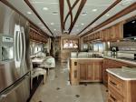 Winnebago Tour 42GD 2013 года
